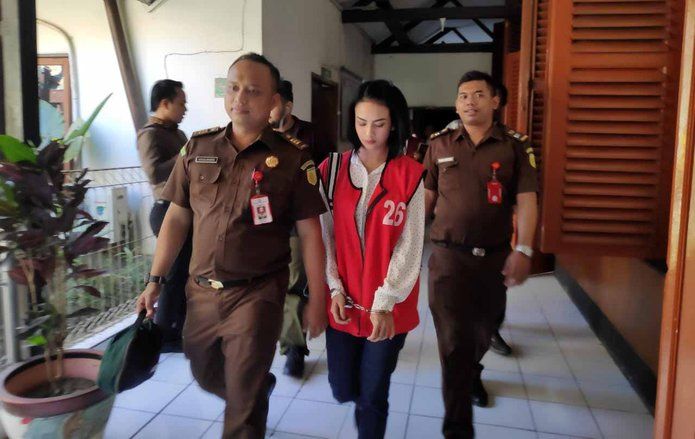 Ada yang Beda dalam Sidang Vanessa Angel Pasca Lebaran