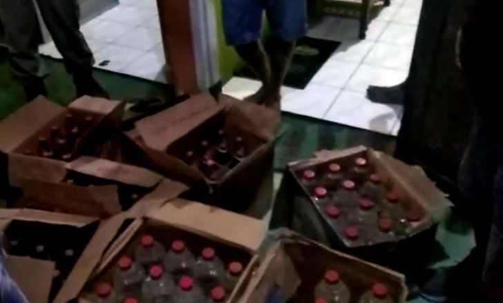 Wali Kota Probolinggo Gerebek Distributor Miras Oplosan