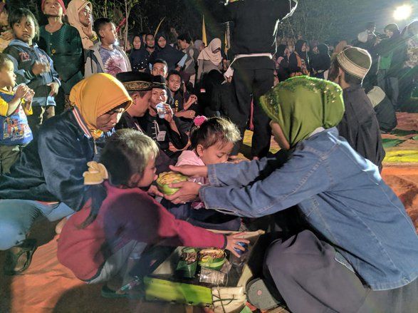 Kenduri Besar Sebagai Wujud Syukur Warga Bedingin