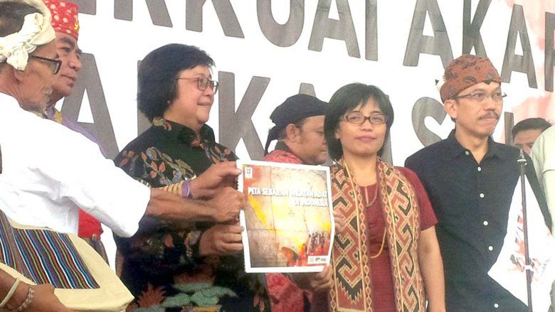AMAN Serahkan Peta Wilayah Adat pada Menteri LHK