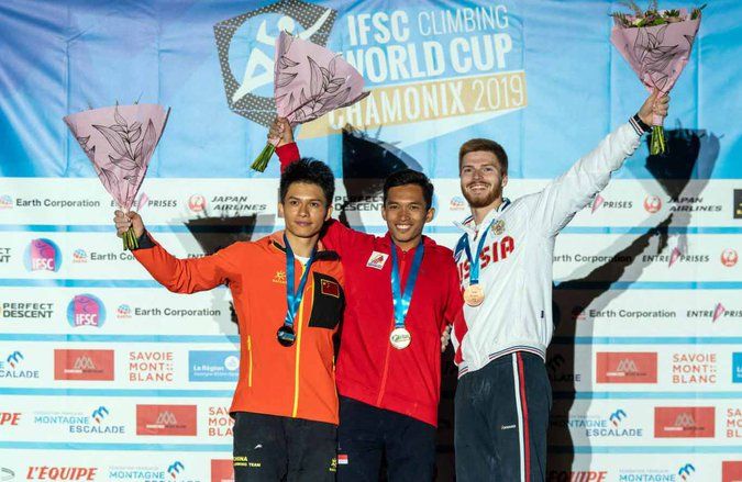 Alfian M Fajri Juara Dunia Panjat Tebing di Prancis