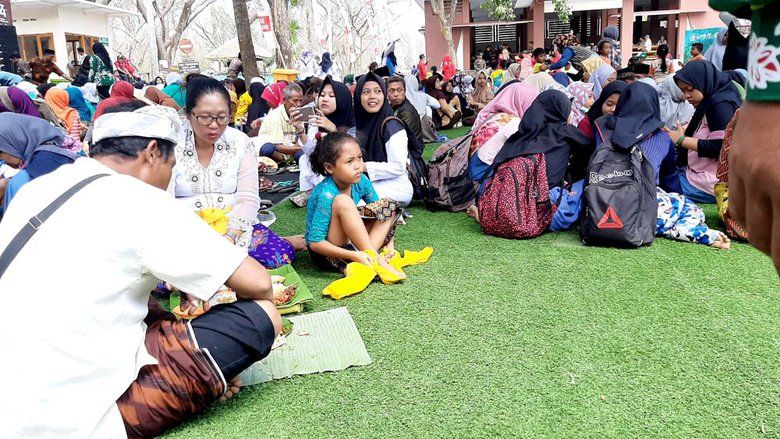 Ratusan Warga Banyuwangi Ikuti Selamatan Jalan Baru Alas Purwo