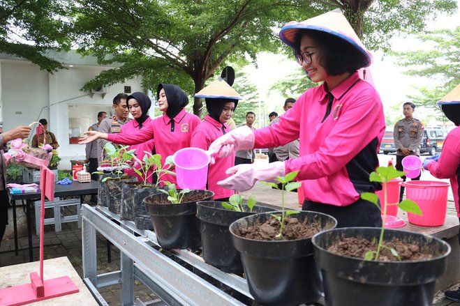 Area Satpas Polres Mojokerto Kota Disulap Menjadi Pekarangan Pangan Lestari