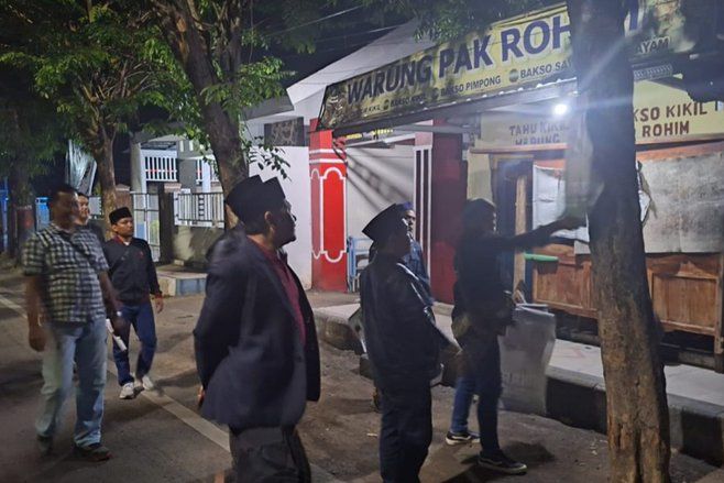 Masa Tenang Pilkada 2024, KPU Kabupaten Probolinggo Copoti APK