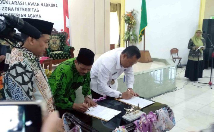 Mulai Agustus, Syarat Menikah Harus Tes Urine