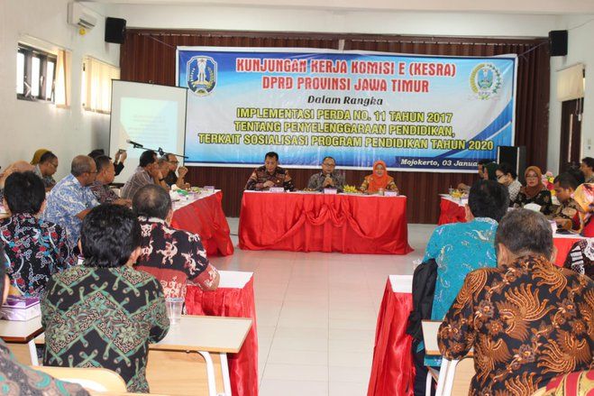Bantuan Pendidikan Minim, Kepala Sekolah Curhat ke DPRD Jatim