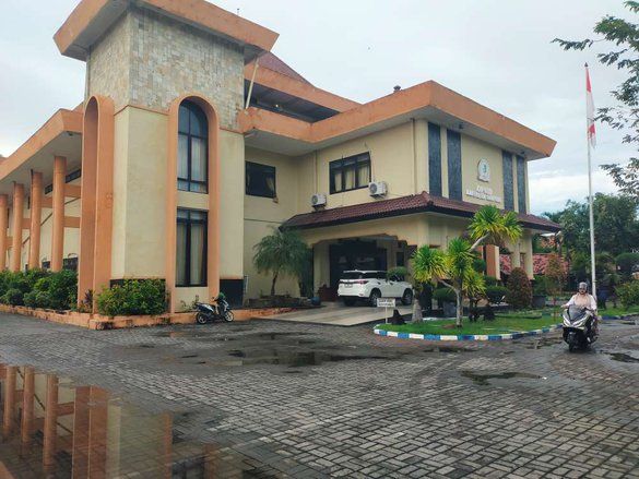 KPK Panggil&nbsp;Amir Lubis Terkait Kasus Dana Hibah Pokmas Pemprov Jatim