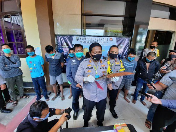 Jual Beli Ternak Online, Truk Berisi Kerbau Dibegal Sindikat Perampok Antar Kota