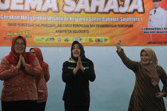 Bupati Ikfina Ingatkan Pentingnya KB Terutama bagi Ibu Usia Lebih Dari 35 Tahun