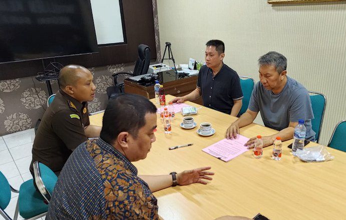 Dua Bos Sipoa Terpidana Penipuan dan Penggelapan Dieksekusi Kejati Jatim