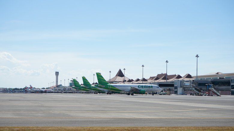 Timur Tengah Bergolak, Bandara Juanda Sebut Penerbangan Umrah Masih&nbsp;Normal