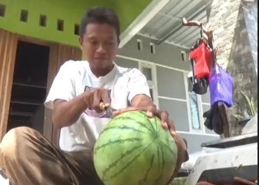 Ramadan, Petani Semangka Ketiban Berkah