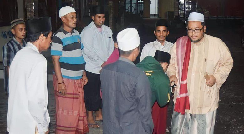 Tegas,,, Pengasuh Ponpes Badridduja Probolinggo Dukung Duet AMIN untuk Pilpres 2024