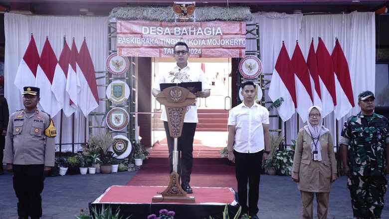 Pj Wali Kota Mojokerto Tanamkan Semangat Merah Putih pada Capaska