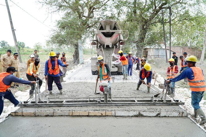 Plt. Bupati Lamongan Sidak Sejumlah Pembangunan Infrastruktur, Begini Hasilnya