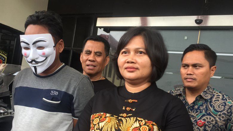 Gerebek Bekas Lokalisasi Sememi, Tiga Pria &lsquo;Tertangkap Basah&rsquo;