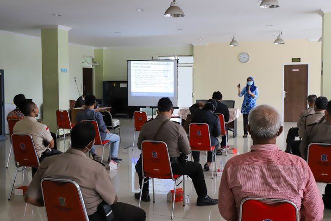 Personel Polrestabes Surabaya Dilatih Pelacakan dan Penilaian Kasus Covid-19