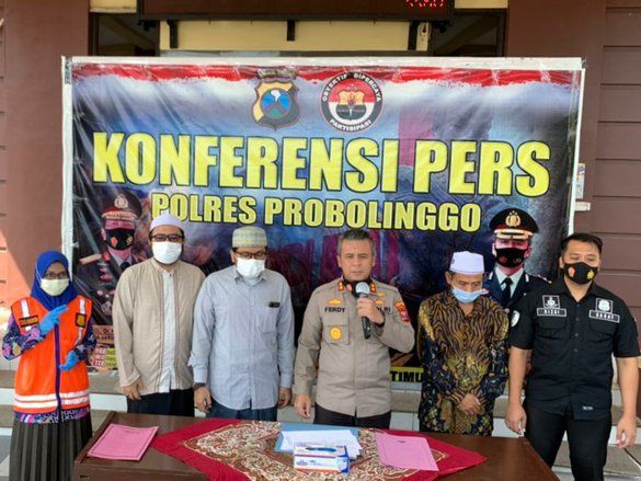 Proses Hukum Pelaku Penyerangan Pengasuh Ponpes Genggong Dihentikan