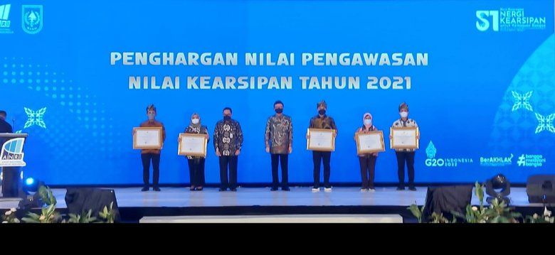 Surabaya Raih Penghargaan Kearsipan Digital Tahun 2021 dari ANRI