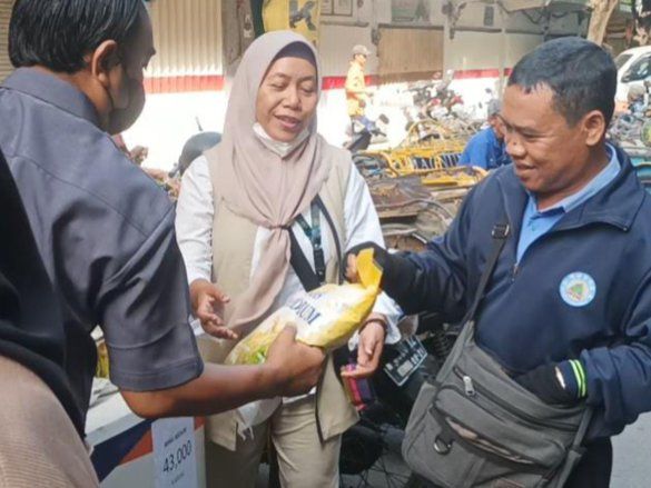 BBM Naik, Dua Pasar Tradisional di Kota Probolinggo Gelar Pasar Mura