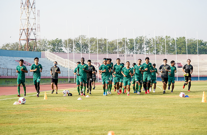 Tunggu Kejelasan Kompetisi, Persebaya Belum Perpanjang Masa Kontrak Pemain dan Ofisial