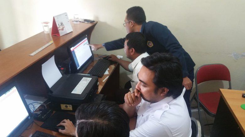 Mahasiswa Surabaya Ciptakan Karya Ilmiah Tangkal Berita Hoax di Gresik