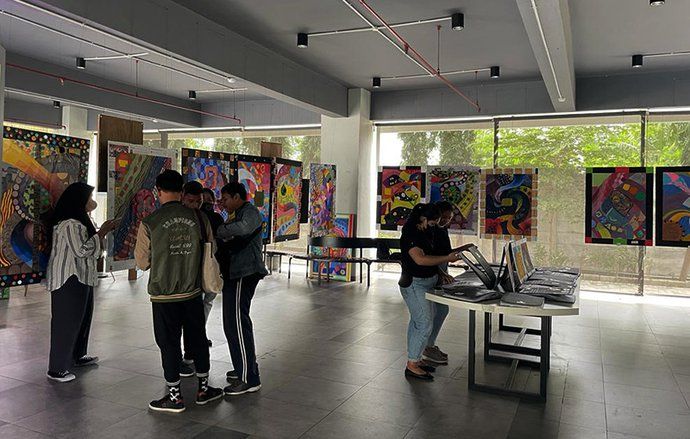 Dies Natalis ke-53, UHW Perbanas Gelar Kuliah Umum Hingga Bakti Sosial