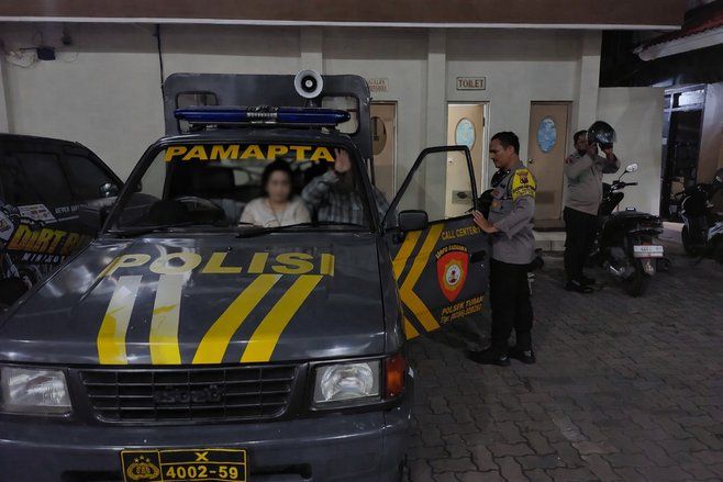 Diduga Berzina di Hotel Tuban, Staf Sekretariat DPRD Lamongan Digerebek Istri