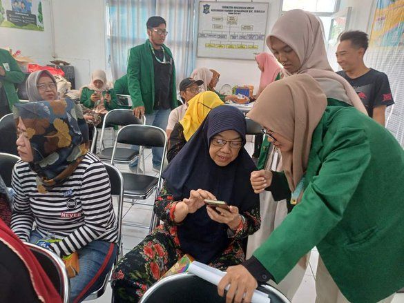 UMKM Nginden Diajak&nbsp;Manfaatkan&nbsp;Digital Marketing untuk Promosi