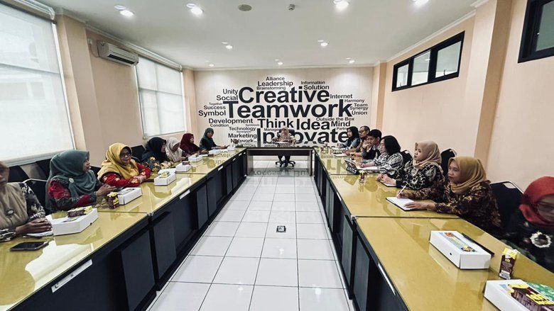 Paralegal Muslimat NU Kabupaten Kediri Siap Kolaborasi Perbanyak Posbankum di Desa