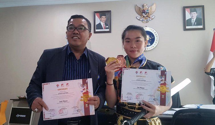 Raih Prestasi Internasional, Uwika Kembangkan Wushu di Kampus