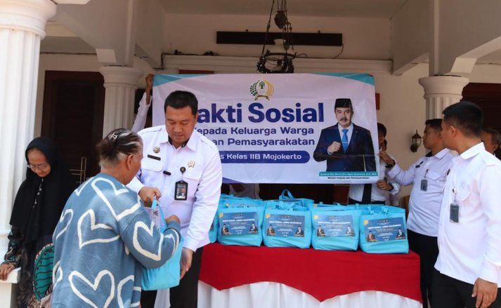 Dukung Asta Cita dan Program Akslerasi Kemenimipas, Lapas Mojokerto Gelar Baksos