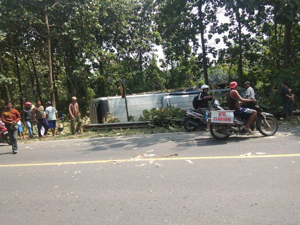 Sugeng Rahayu Kembali Kecelakaan di Ngawi, 14 Luka-luka