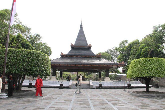 Makam Bung Karno di Blitar, Wisata Religi dan Sejarah yang Tak Pernah Sepi &nbsp;