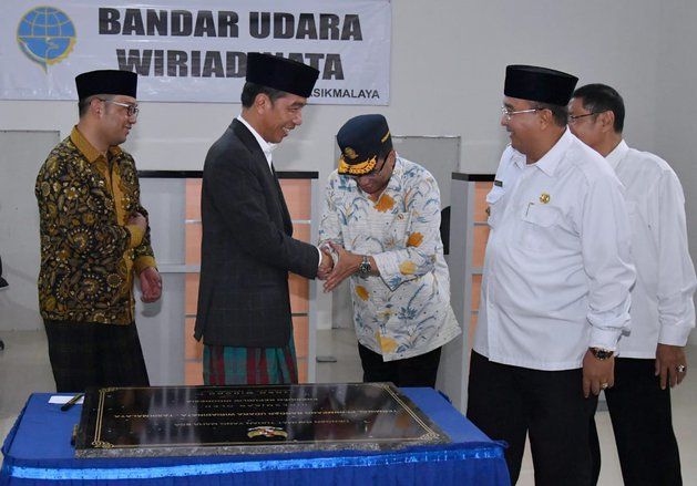 Presiden Resmikan Bandara Wiriadinata