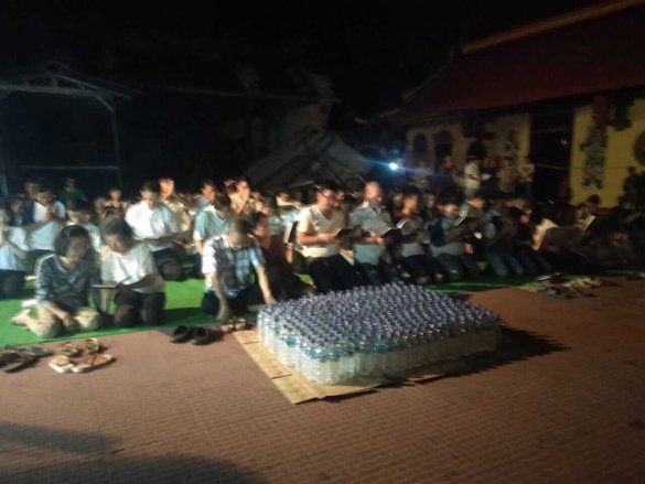 Kesederhanaan Umat Buddha Probolinggo Rayakan Waisak Pasca Kebakaran Klenteng