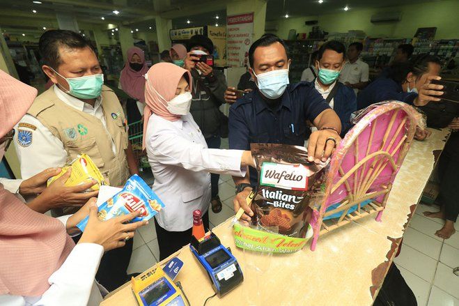 <strong>Sidak Mamin di Pertokoan Kota Probolinggo, Petugas Temukan Produk Kadaluarsa dan Rusak</strong>

&nbsp;