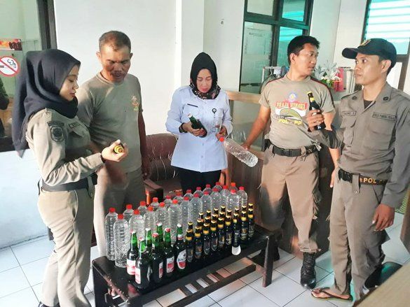 Jual Miras, Cafe di Driyorejo Gresik Dirazia Satpol PP
