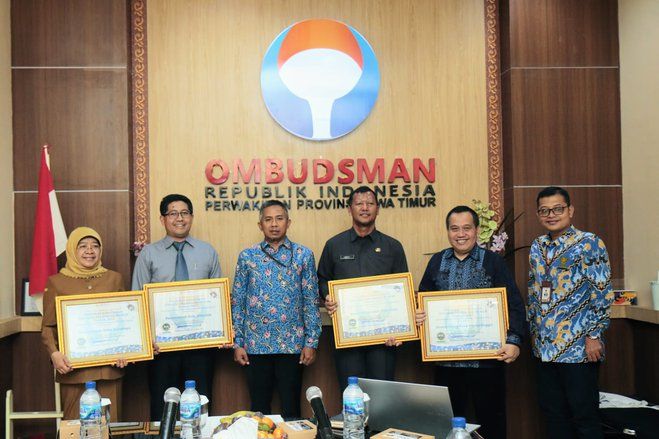 <strong>Masuk Lima Besar Kepatuhan Standar Pelayanan Publik, Pemkot Probolinggo Diganjar Penghargaan</strong>