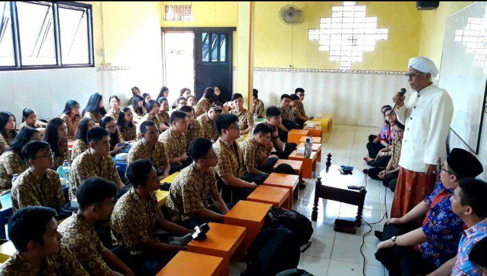 Ketika Siswa Katolik Surabaya Mengenali Islam, Budha dan Hindu