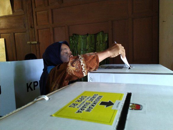 PSU di Ponorogo Berhadiah Lovebird &nbsp;